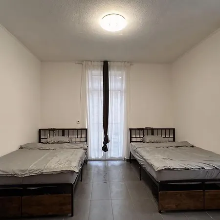 Modern In The Center Of Apartment